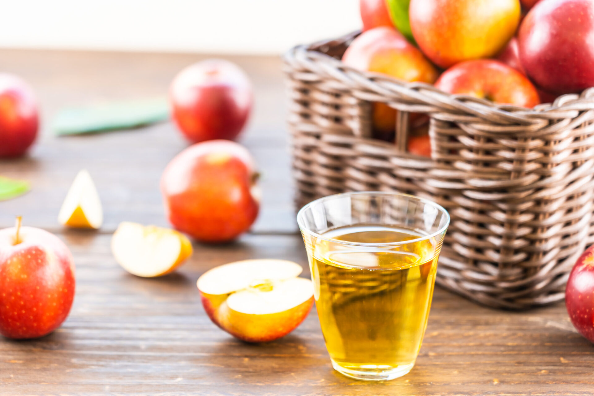 The Power of Apple Cider Vinegar for Weight Loss, Blood Sugar Control, Detoxification, and Hair Care